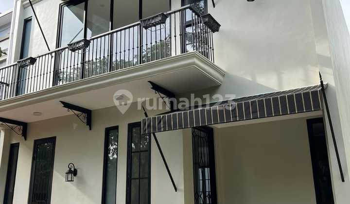 4.05m Foresta Rumah 2lantai Full Furnished Selatan View Lepas