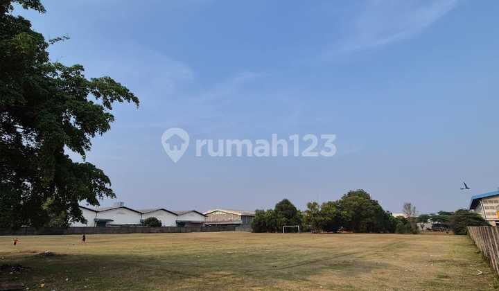 18m Warehouse Lot Taman Tekno East-West Row 24m 18m Warehouse Lot Taman Tekno East-West Row 24m