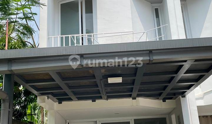 1m Myza Rumah Tinny House Hoek Taman Barat-utara Renovated