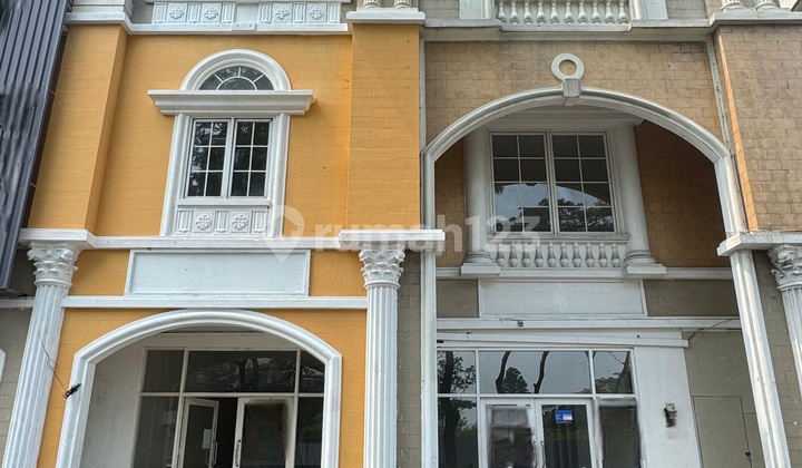 8M Ruko Bolsena Gading Serpong Gandeng 3 Lantai Hoek 8M Ruko Bolsena Gading Serpong Gandeng 3 Lantai Hoek