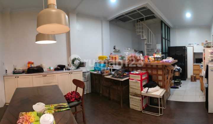 2.6M Rumah Sevilla Renovated Dekat Banyak Sekolah 2