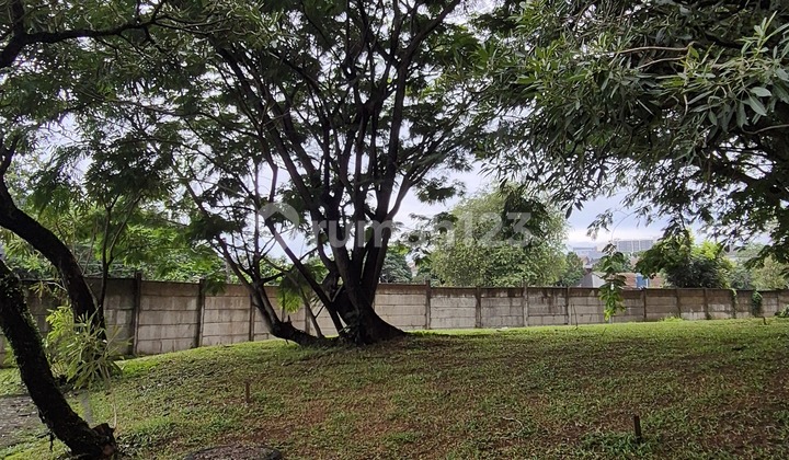 9.82Jt Kavling Foresta Hoek 428M2 Depan Fasum