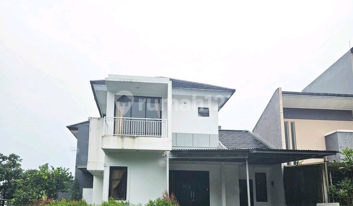Rumah di The Icon Hoek (Im)
