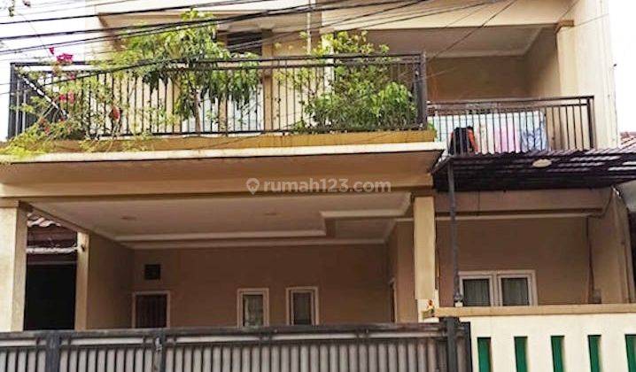 Rumah di villa Melati Mas 2 Lantai SHM Semi Furnished 1