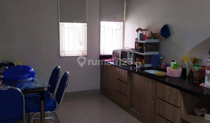 Rumah di villa Melati Mas 2 Lantai SHM Semi Furnished 2