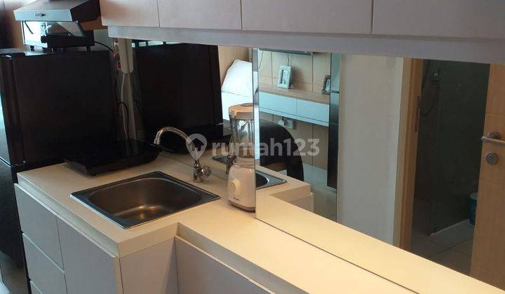 Apartement Tree Park  ful Furish ldi jual cepat bagus  di boulevard BSD City sebelah MC Donals 2