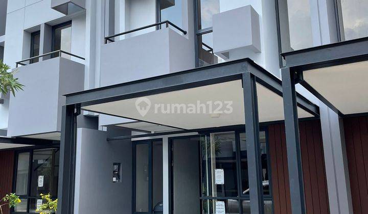 Rumah Baru  cantik di Tabebuya BSD City 2 Lantai Full furnish tinggal bawa koper  1