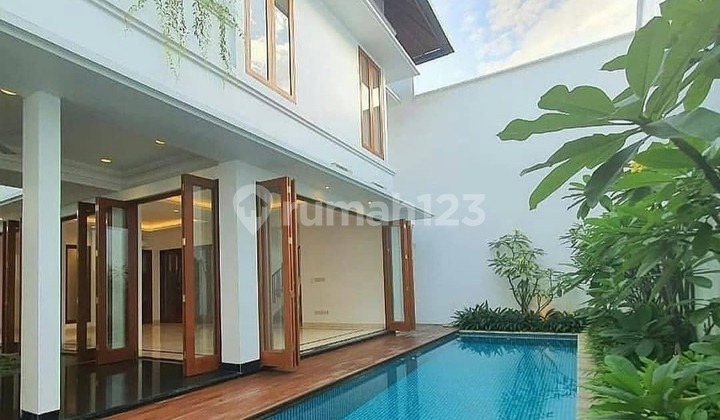 Luxurious and beautiful house in Pondok Indah, South Jakarta 2