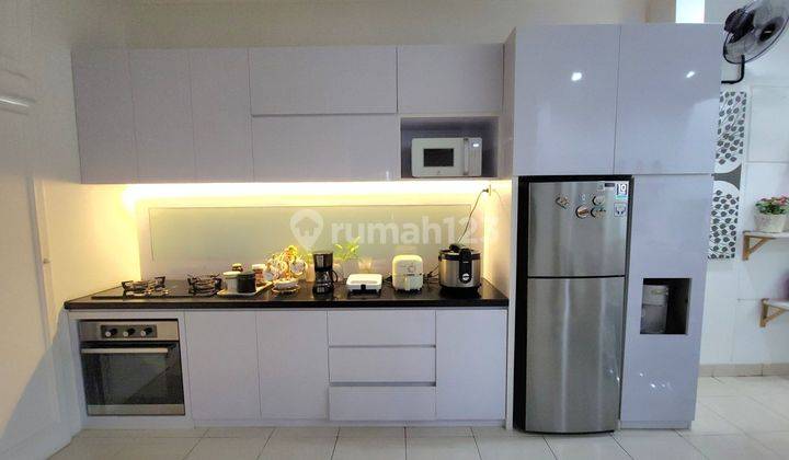 Rumah Dekat Stasiun Rawa Buntu  Modern Minimalis full furnish terawat  di De Latinos BSD City 2 Lantai Sudah Renovasi  1