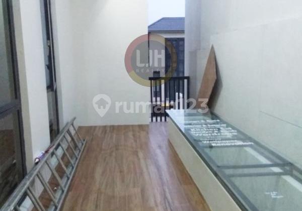 For Sale Luxury Home Lancewood Navapark BSD City 2