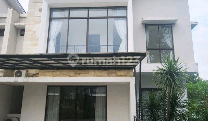 House in Foresta BSD City (mi)