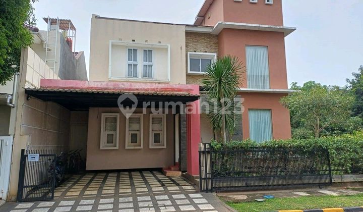 House with Swimming Pool in Puspita Loka, BSD City, BSD City (ck) 2