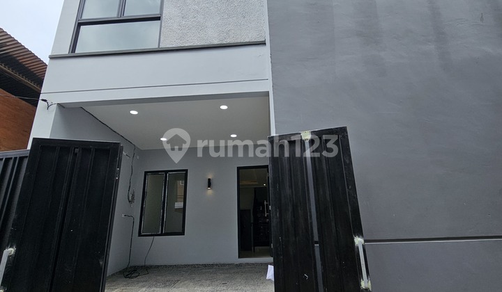 Rumah Siap Huni Bebas Banjir Dekat Central Park Tanjung Duren