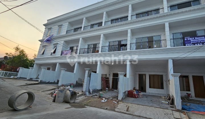 Rumah Modern Classic Dekat Mall Central Park, Cocok Buat Tinggal Dan Investasi 2