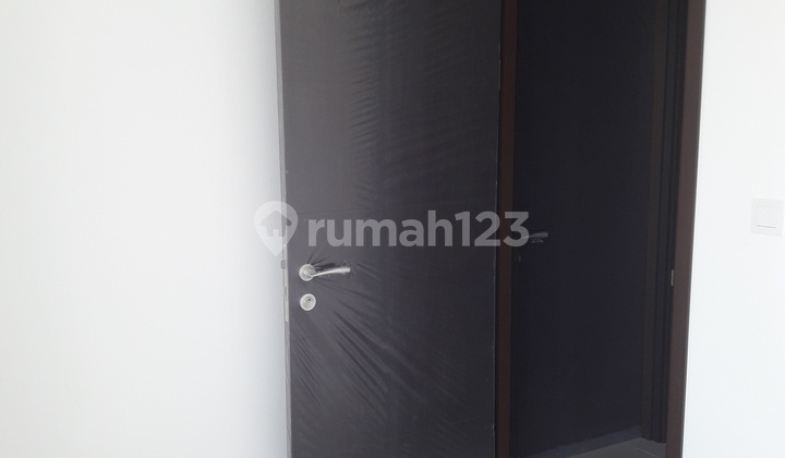 Disewakan Rumah Baru Cluster Springville Pik 2 11