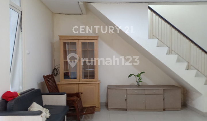 Rumah Katamaran PIK Bisa Untuk Office Lokasi Strategis