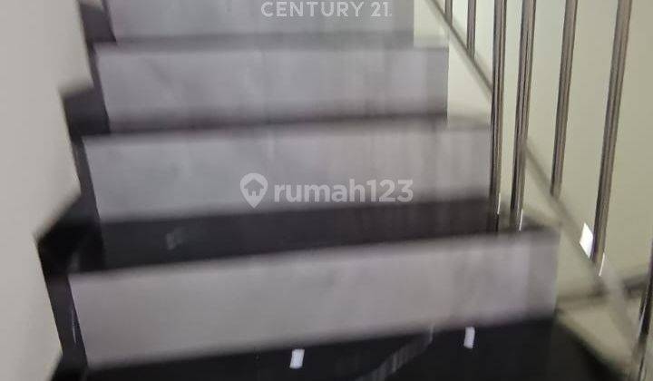 Rumah Brand New 3 Lantai Di Jembatan 5 Tambora Jakarta Barat 2