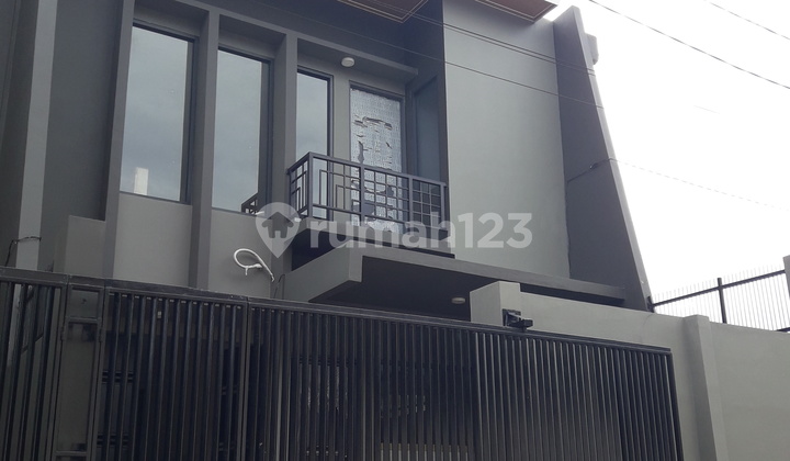 Jual Rumah Baru Minimalis Sunrise Garden, Kedoya, Jakarta Barat