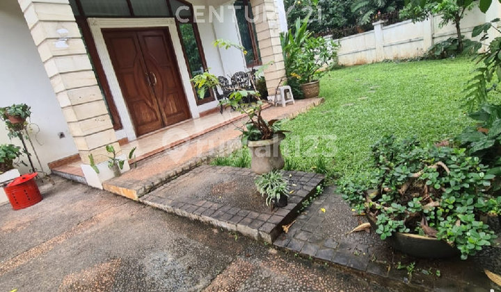 For Sale: Luxurious and Spacious House on Jl Barito, Kebayoran Baru 1