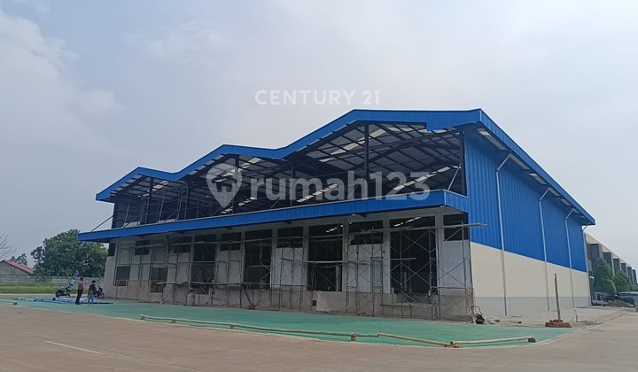 Warehouse Building 3 Units Loading Dock Near Airport In Tangerang