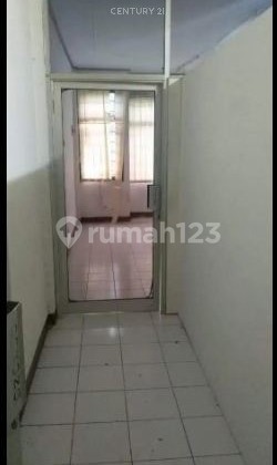 For Sale Fast And Cheap 3-Storey Shop House In Cilincing North Jakarta For Sale Fast And Cheap 3-Storey Shop House In Cilincing North Jakarta