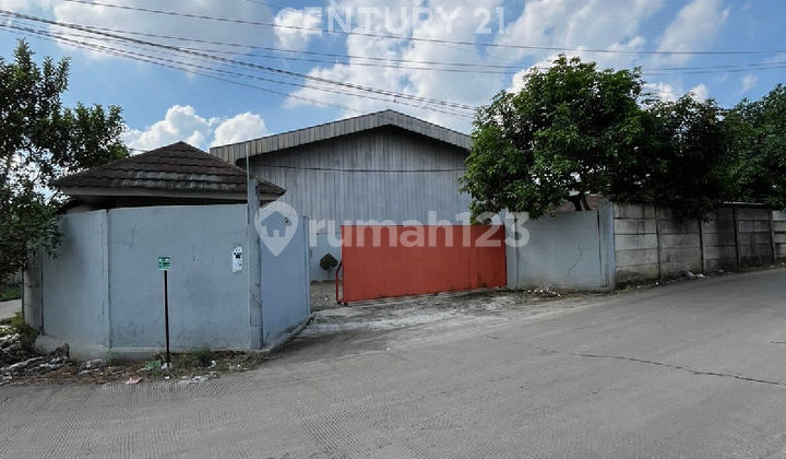 For Sale: Super Permanent Warehouse Building in Bekasi For Sale: Super Permanent Warehouse Building in Bekasi