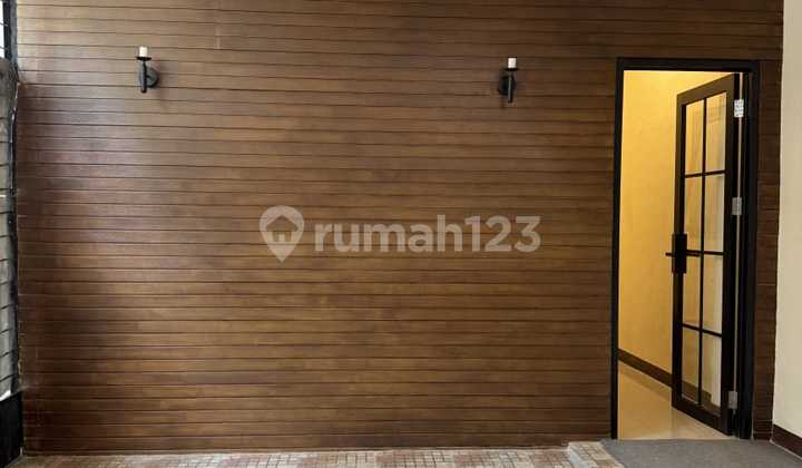 New Boarding House for Sale at Jembatan 5, West Tambora 2