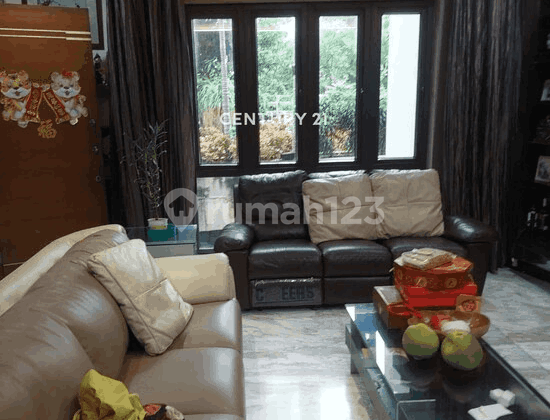 Townhouse Free Lift Perumahan Springhill Golf Residence Kemayoran 2