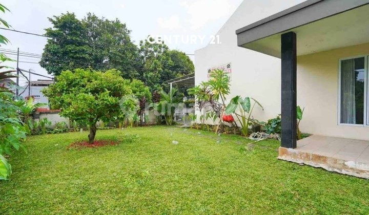 Rumah dengan Halaman Luas di Villa Inti Persada Am 14694