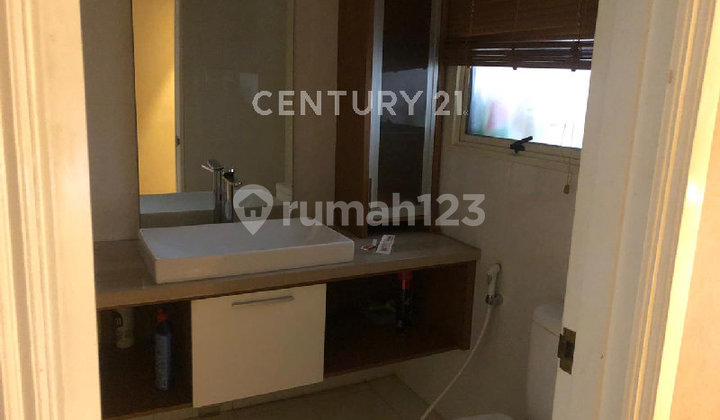 For Sale Central Jakarta Red Top Pasar Baru Apartment. 2