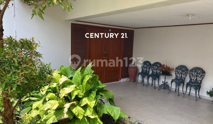 For Sale House in Radio Dalam Area Near MRT Blok M Land Area 14693