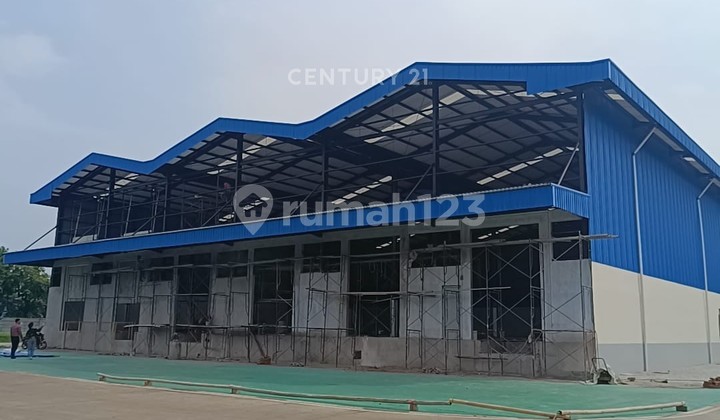 Warehouse Building 3 Units Loading Dock Near Airport In Tangerang