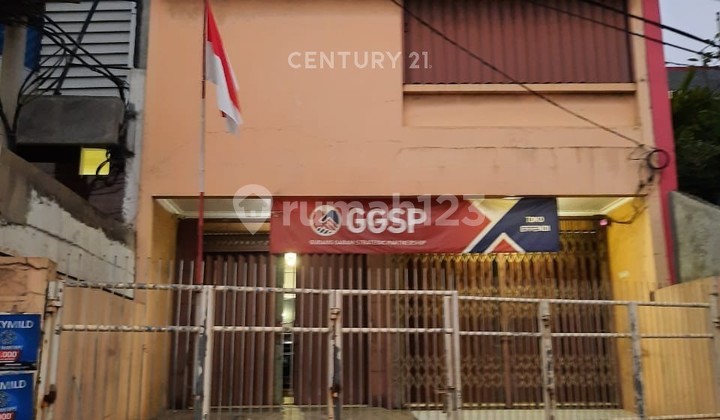 Ruko Komersil Pinggir Jalan Protokol Pramuka Raya Jakarta Pusat