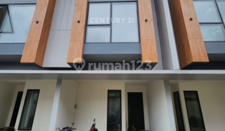 Rumah 2 Lantai Minimalis Di Sunrise Garden Kedoya Jakarta Barat 1