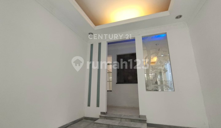 Super Spacious Luxury House in Pinisi Permai Pik Ideal for Families 2