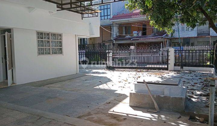 Siap Huni Terenovasi Nyaman Tenang 1