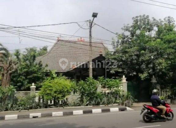 Disewakan Rumah Joglo Hitung Tanah Di MERR, Nol Jalan Utama  1