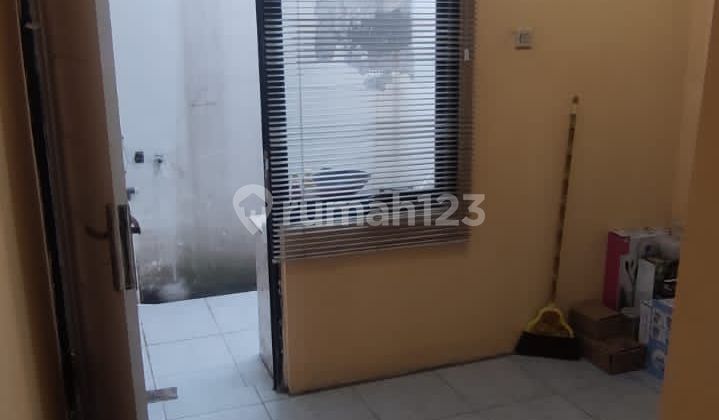 Rumah 2 lantai nyaman dan tenang 2