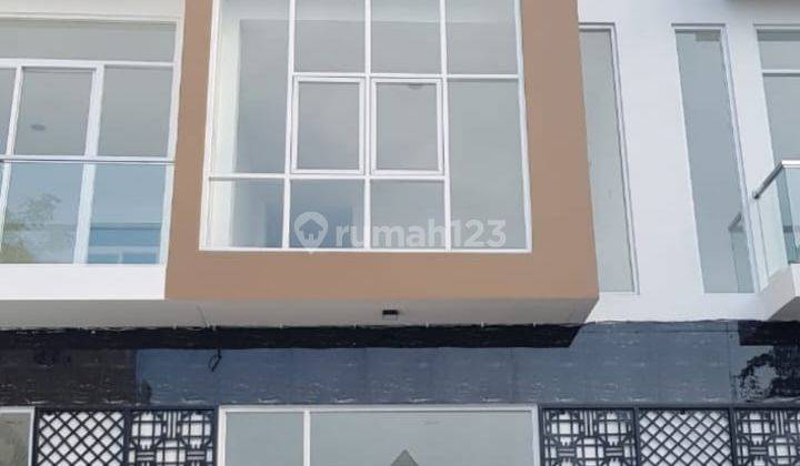 Disewakan ruko di Tanjung duren lokasi bagus 1