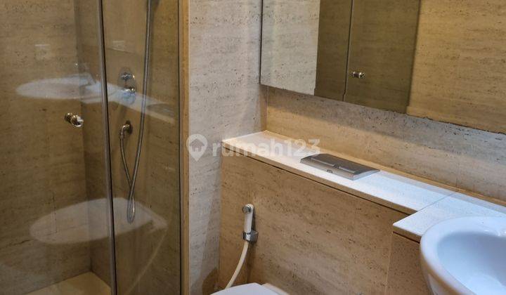 Disewakan Apartemen Taman Anggrek Residences Furnished Bagus 4