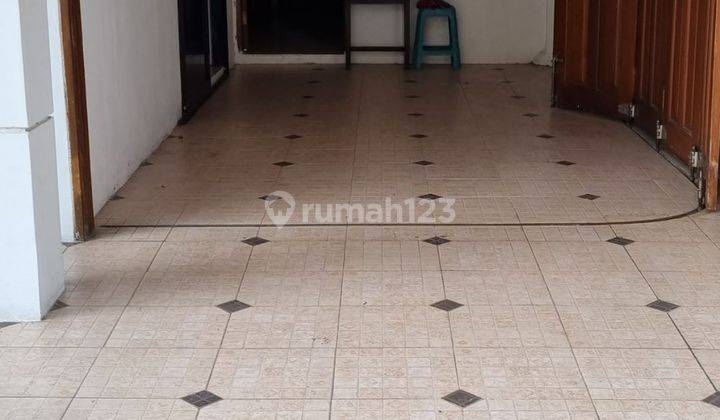 Rumah tua di Tanjung duren cocok buat bangun kost tanjung duren 1