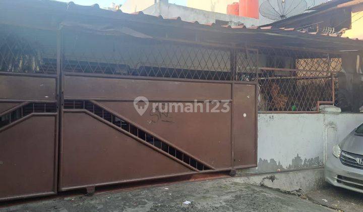 Rumah murah bget di jelambar dekat jalan raya 1