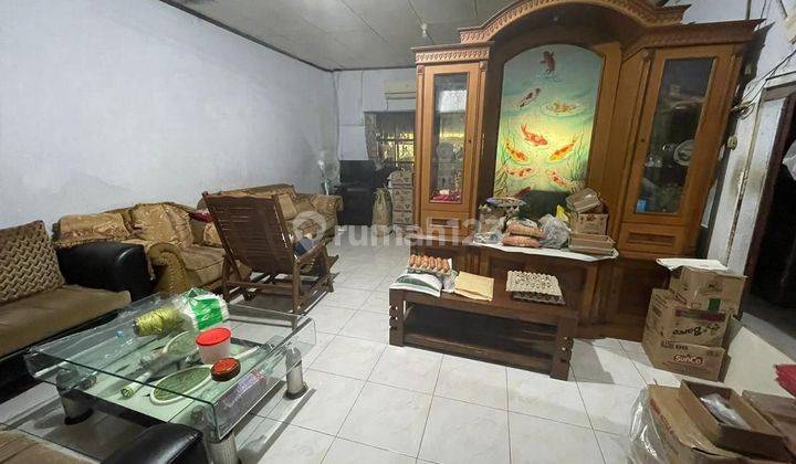 Rumah murah bget di jelambar dekat jalan raya 2