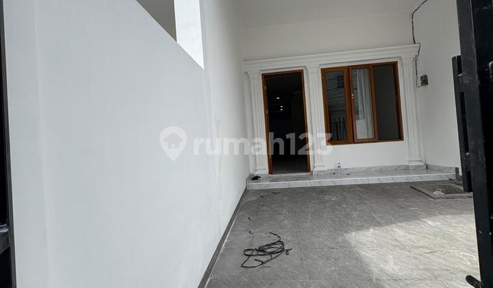 For Rent: New Shop House in Tanjung Duren, West Jakarta. 2