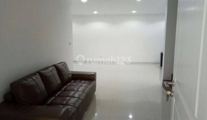 Rumah Sudah Renovasi Full Furnish Di Monaco Gading Serpong 2