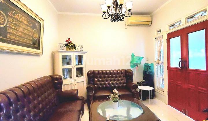 Rumah Bagus Rapih Di Emerald Bintaro 2 Lantai Lokasi Bagus  2