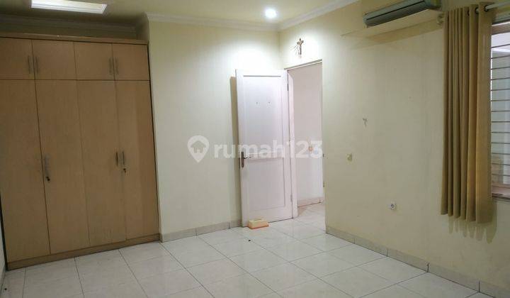 Disewakan Rumah Bagus Siap Huni di Puspita Loka Bsd 5