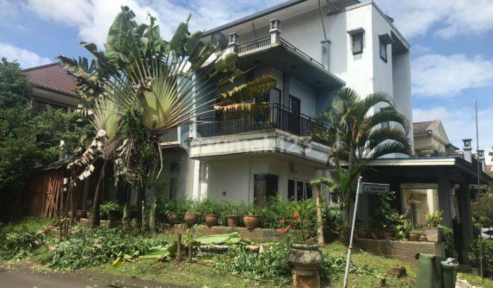 Dijual Rumah Hoek Bagus Nyaman Dan Asri Siap Huni di Taman Giri Loka Bsd 2