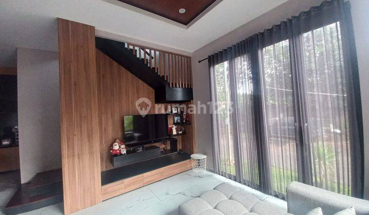 Jual Cepat Rumah Hoek Bagus Semi Furnished di Neo Catalonia Bsd 2