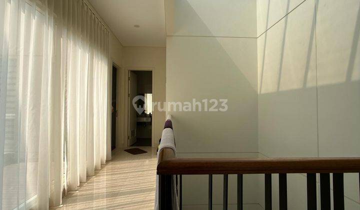 Mozart At Symphonia Gading Serpong Rumah Premium Hoek Fully Furnished 2